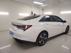 Hyundai Elantra 1.5L CVT Luxury - ფოტო 6