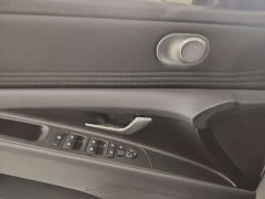 Hyundai Elantra 1.5L CVT Luxury - ფოტო 9