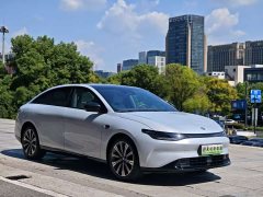 Leapmotor Leapo C01 Rear-Wheel Drive Long-Range Edition - ფოტო 8
