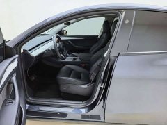 Tesla Model Y Rear-Wheel Drive - ფოტო 12