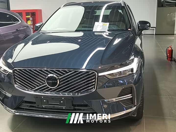 Volvo XC60 B5 AWD Smart Remote Luxury Edition