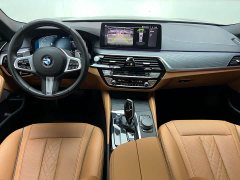BMW 5 Series 530Li Premier M Sport Package - ფოტო 12