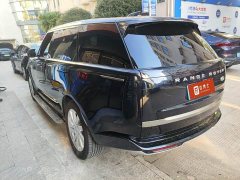 Land Rover Range Rover 3.0L V6 400PS Extended Wheelbase Prestige Edition - ფოტო 3