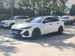 Changan UNI-V 1.5T Premium - ფოტო 1