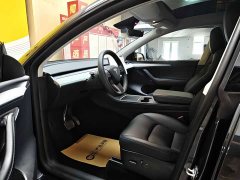 Tesla Model Y Rear-Wheel Drive - ფოტო 7