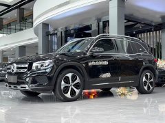 Mercedes-Benz GLB 2023 GLB 220 Dynamic - ფოტო 1