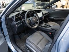 Lexus RZ 450e AWD Luxury Edition - ფოტო 9