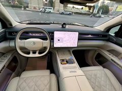NIO ES8 Six-Seat Executive Signature Edition - ფოტო 5