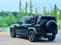 Land Rover Defender 110 3.0T P400 X-Dynamic HSE - ფოტო 4