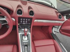 Porsche 718 Boxster 2.0T - ფოტო 13