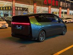 Li Auto Li Xiang MEGA Ultra - ფოტო 2