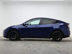Tesla Model Y Long Range All-Wheel Drive 3D7 - ფოტო 6
