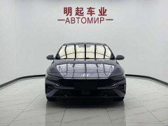 Hyundai Elantra 2023 1.5L CVT Luxury - ფოტო 3