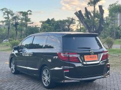 Honda Elysion 2019 2.0L Hybrid Luxury - ფოტო 19