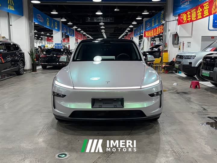 Tesla Model Y Rear-Wheel Drive Launch Edition