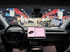 Tesla Model Y Rear-Wheel Drive Launch Edition - ფოტო 6