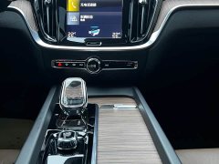 Volvo S60 B4 Intelligent Remote Luxury Edition - ფოტო 15