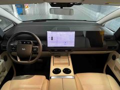 Li Auto Li Xiang MEGA Ultra - ფოტო 2