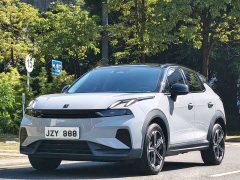 Lynk & Co Geely Lynk & Co 06 EM-P 2023 EM-P 126 Long Range Halo - ფოტო 1