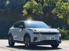Lynk & Co Geely Lynk & Co 06 EM-P 2023 EM-P 126 Long Range Halo - ფოტო 3