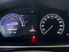 Honda Odyssey 2.0L e:HEV Sharp Radiance Edition - ფოტო 3