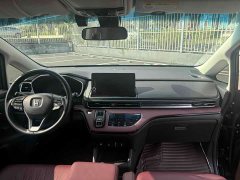 Honda Odyssey 2.0L e:HEV Premium - ფოტო 10