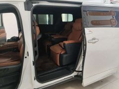 Toyota Vellfire 2024 Crown Hybrid 2.5L Executive Premier Edition - ფოტო 8