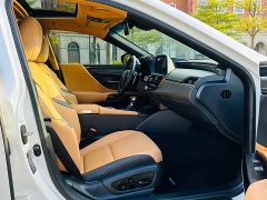 Lexus ES 200 Premium Edition - ფოტო 18