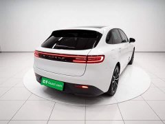AITO M5 Extended Range Max RS AWD Advanced Intelligent Driving Edition - ფოტო 6