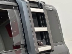 Land Rover Defender 110 3.0T P400 Dark Edition - ფოტო 15
