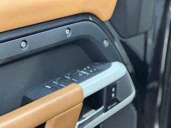 Land Rover Defender 110 3.0T P400 Dark Edition - ფოტო 5