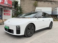 Li Auto i6 Two-wheel drive standard version - ფოტო 3