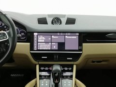 Porsche Cayenne New Energy Cayenne E-Hybrid 2.0T - ფოტო 12