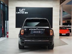 Rolls-Royce Cullinan 2018 Four-Seater - ფოტო 5