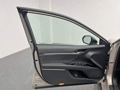 Toyota Camry Hybrid 2.5L HGVP Leading Edition - ფოტო 12