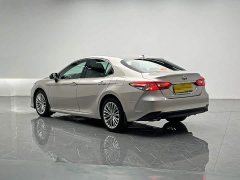 Toyota Camry Hybrid 2.5L HGVP Leading Edition - ფოტო 4
