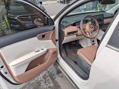 Wuling Bingguo S 325km Deluxe Edition - ფოტო 12