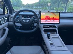 Geely Boyue L 2025 Fourth Generation 1.5TD DCT Qicheng - ფოტო 15