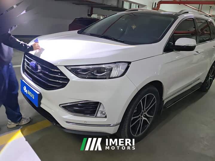 Ford Edge EcoBoost 245 FWD Premium 7-Seater
