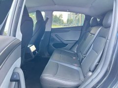 Tesla Model Y Rear-Wheel Drive - ფოტო 10