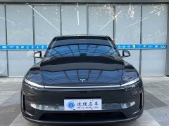Tesla Model Y Rear-Wheel Drive - ფოტო 3