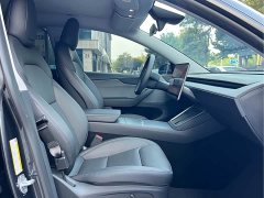 Tesla Model Y Rear-Wheel Drive - ფოტო 8