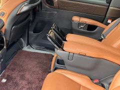 Toyota Alphard Hybrid 2.5L Premium Edition - ფოტო 10