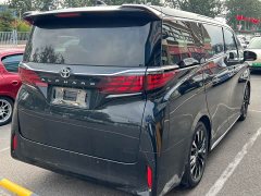 Toyota Alphard Hybrid 2.5L Premium Edition - ფოტო 12