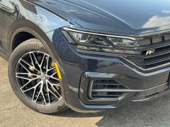 Volkswagen Touareg 3.0TSI Sharp Enjoyment Edition Jet Black Sport Package - ფოტო 15