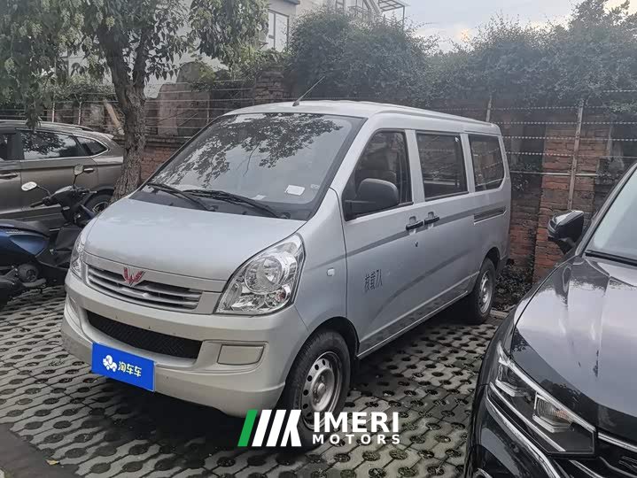 Wuling Rongguang S 1.2L Basic 7-Seat LSI - ავტომობილი ჩინეთიდან