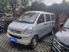 Wuling Rongguang S 1.2L Basic 7-Seat LSI - ფოტო 1