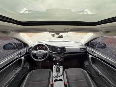 Volkswagen Taos 380TSI AWD Luxury Smart Connected Pro - ფოტო 10