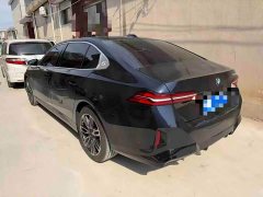 BMW 5 Series 530Li Premier M Sport Package - ფოტო 4