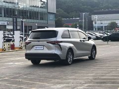 Toyota Sienna 2.5L Hybrid Comfort Edition - ფოტო 3